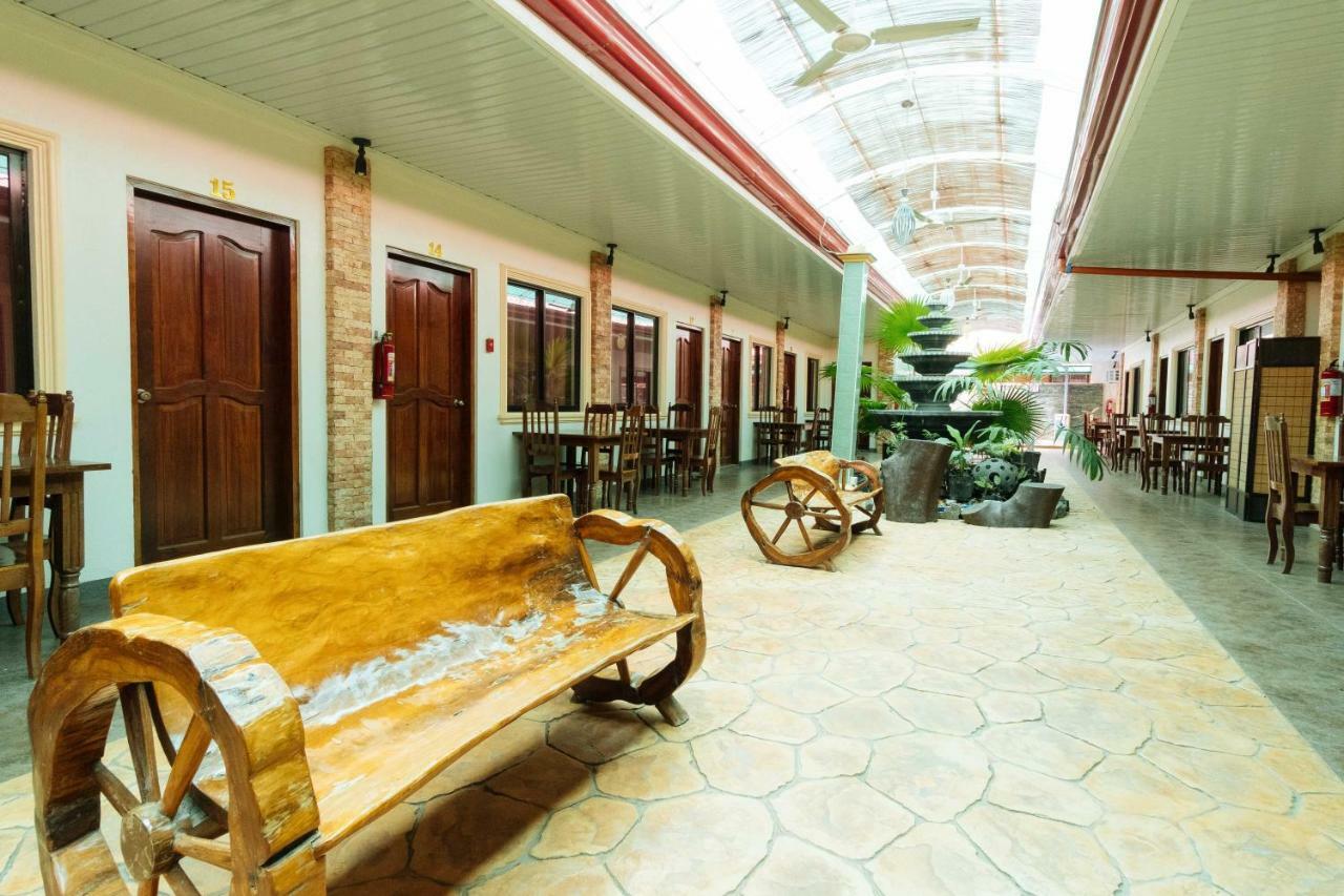 Reddoorz Premium Near Pristine Beach Puerto Princesa Exteriér fotografie